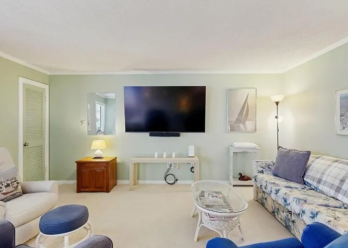 Coastal Comfort In The Heart Of Midtown Ocean