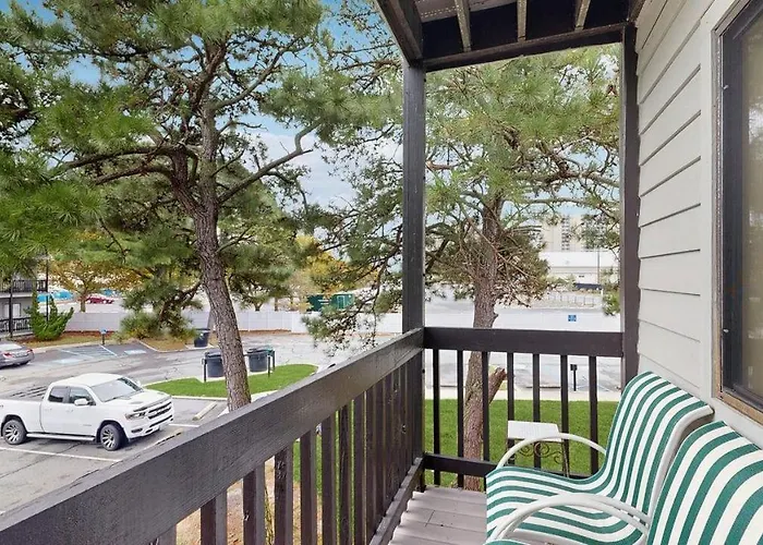 Coastal Comfort In The Heart Of Midtown Ocean